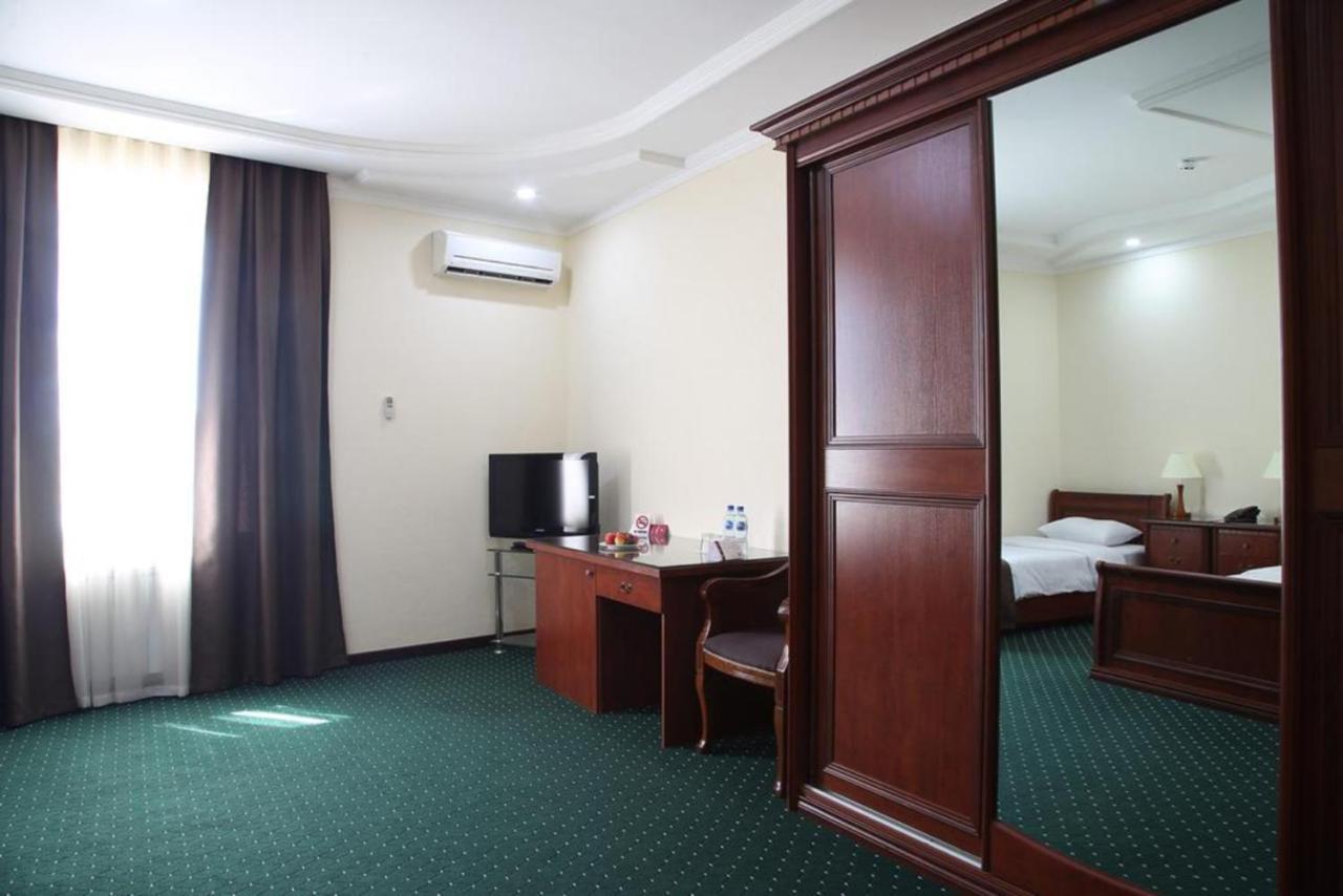 Grand Nur Hotel Tașkent Exterior foto