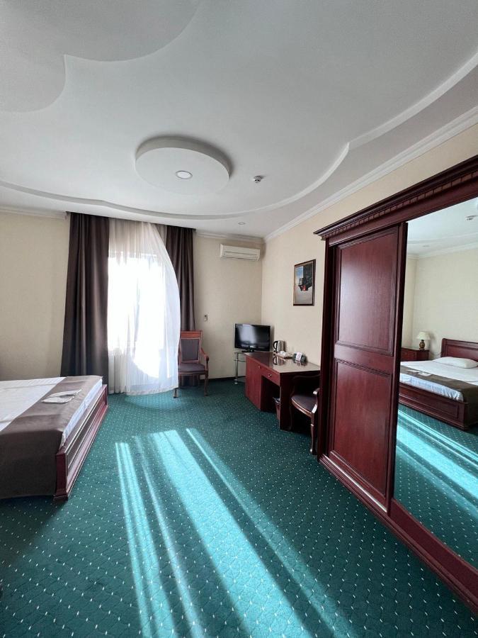 Grand Nur Hotel Tașkent Exterior foto